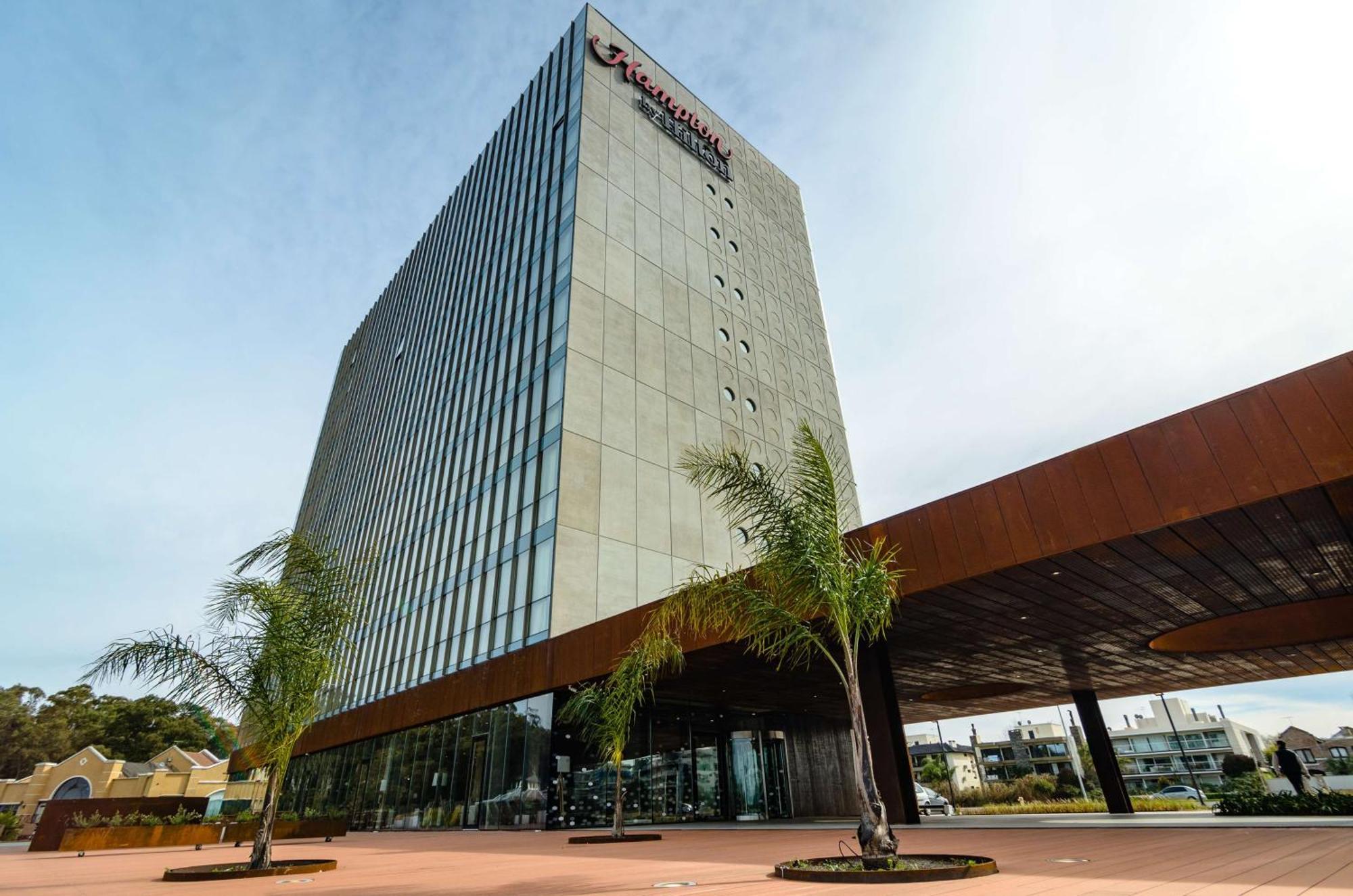 Hampton By Hilton Montevideo Carrasco Hotel Ciudad de la Costa Bagian luar foto